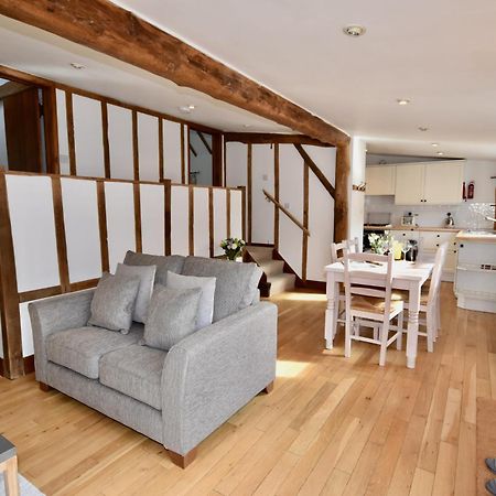 Little Upton Farm Cottages Ryde  Luaran gambar