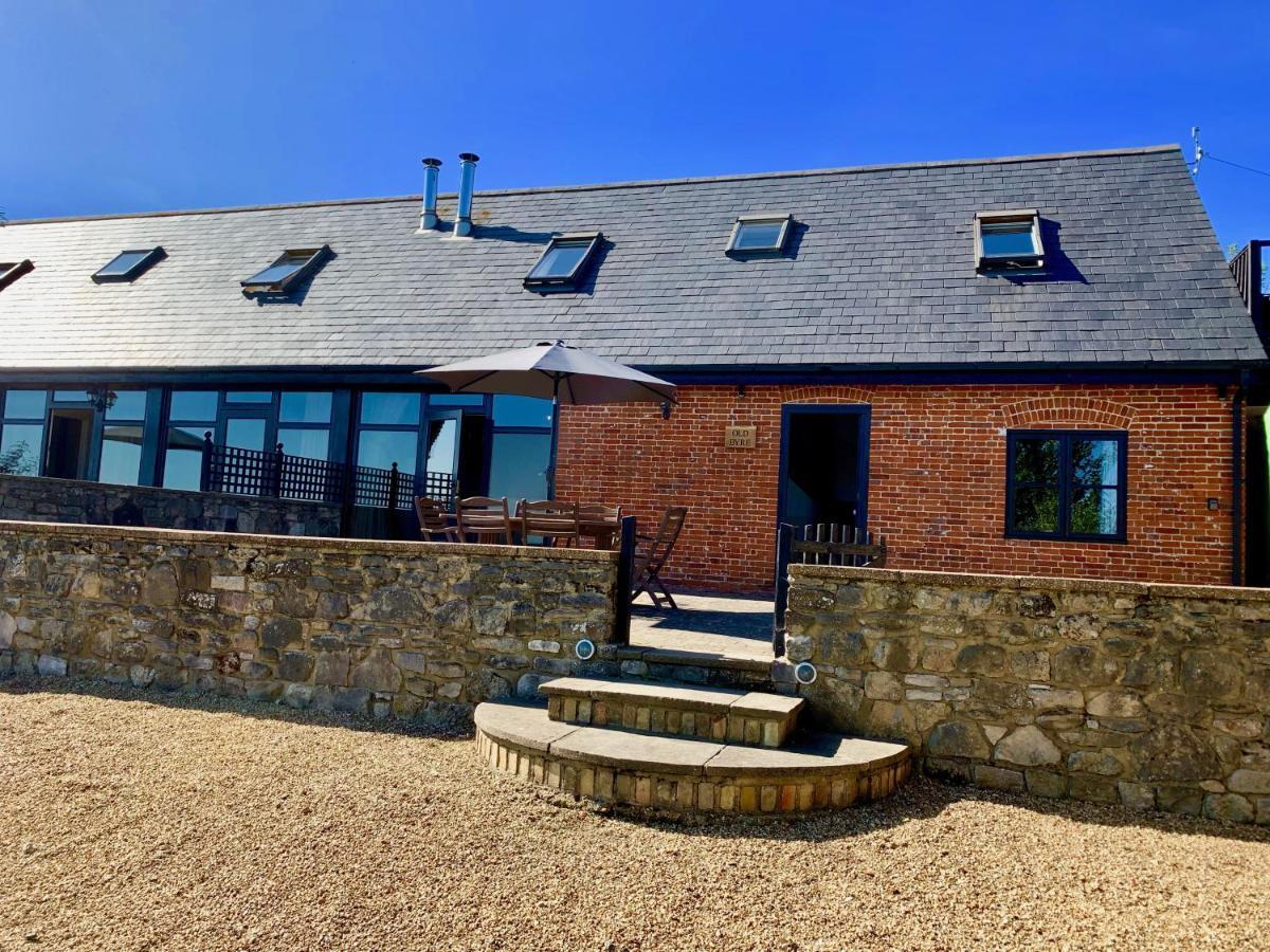 Little Upton Farm Cottages Ryde  Luaran gambar