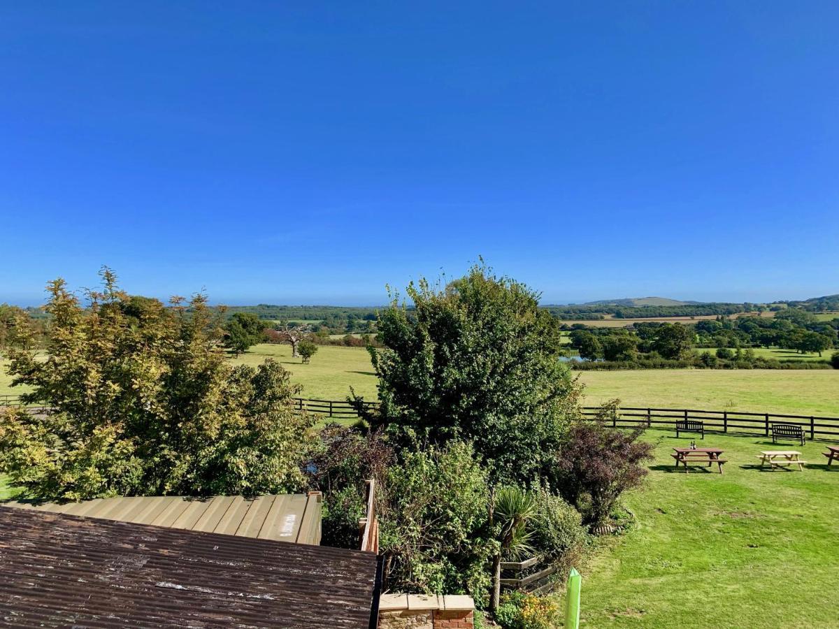 Little Upton Farm Cottages Ryde  Luaran gambar