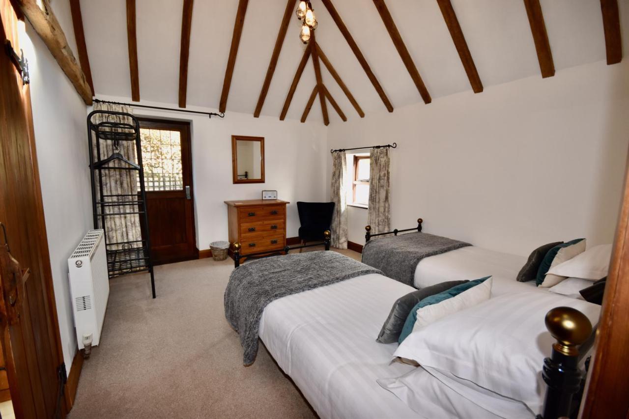 Little Upton Farm Cottages Ryde  Luaran gambar