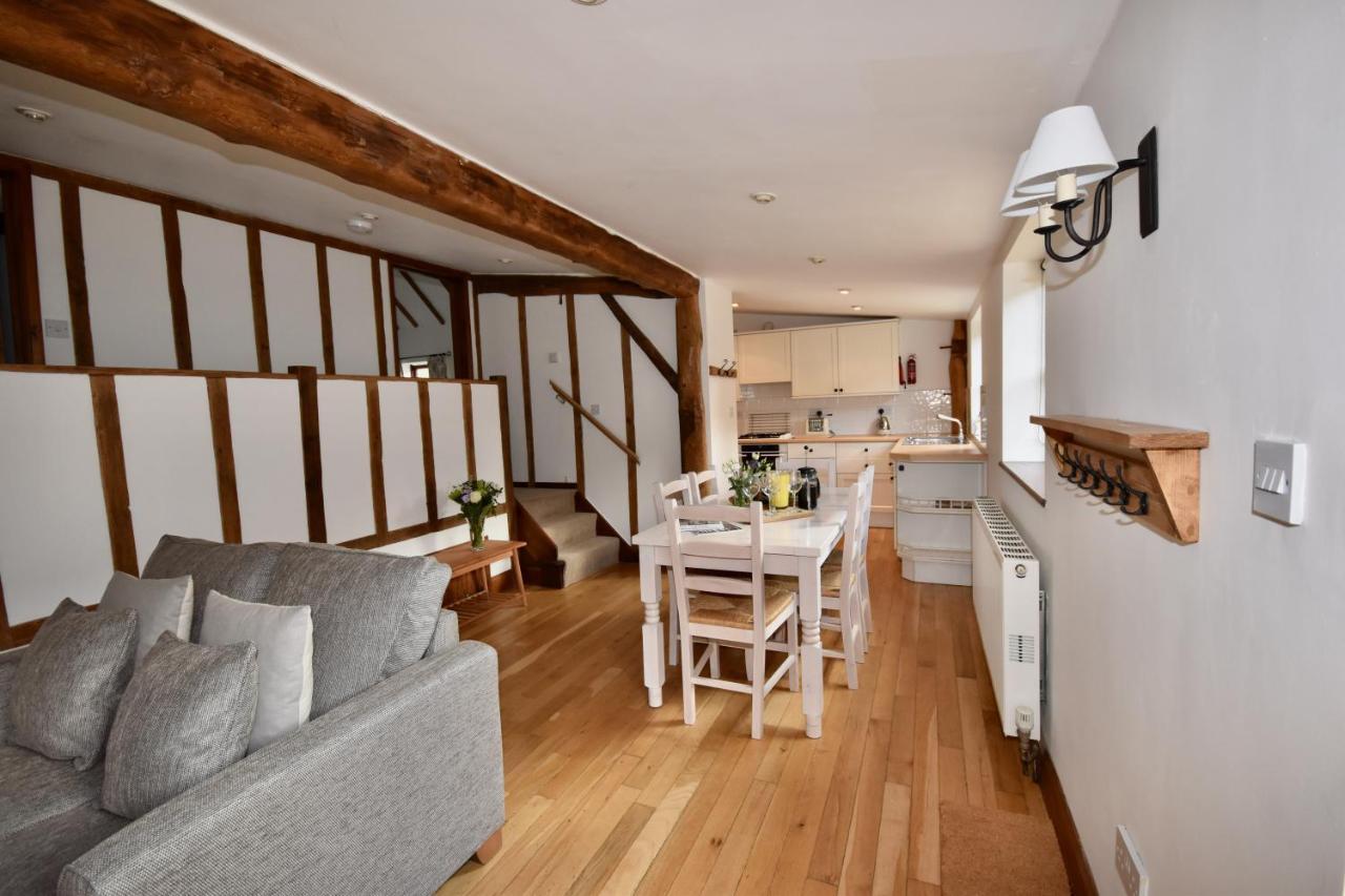 Little Upton Farm Cottages Ryde  Luaran gambar