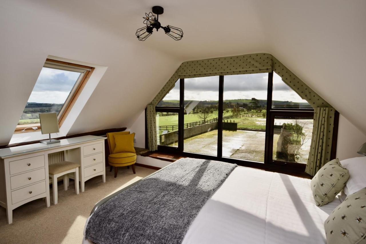 Little Upton Farm Cottages Ryde  Luaran gambar