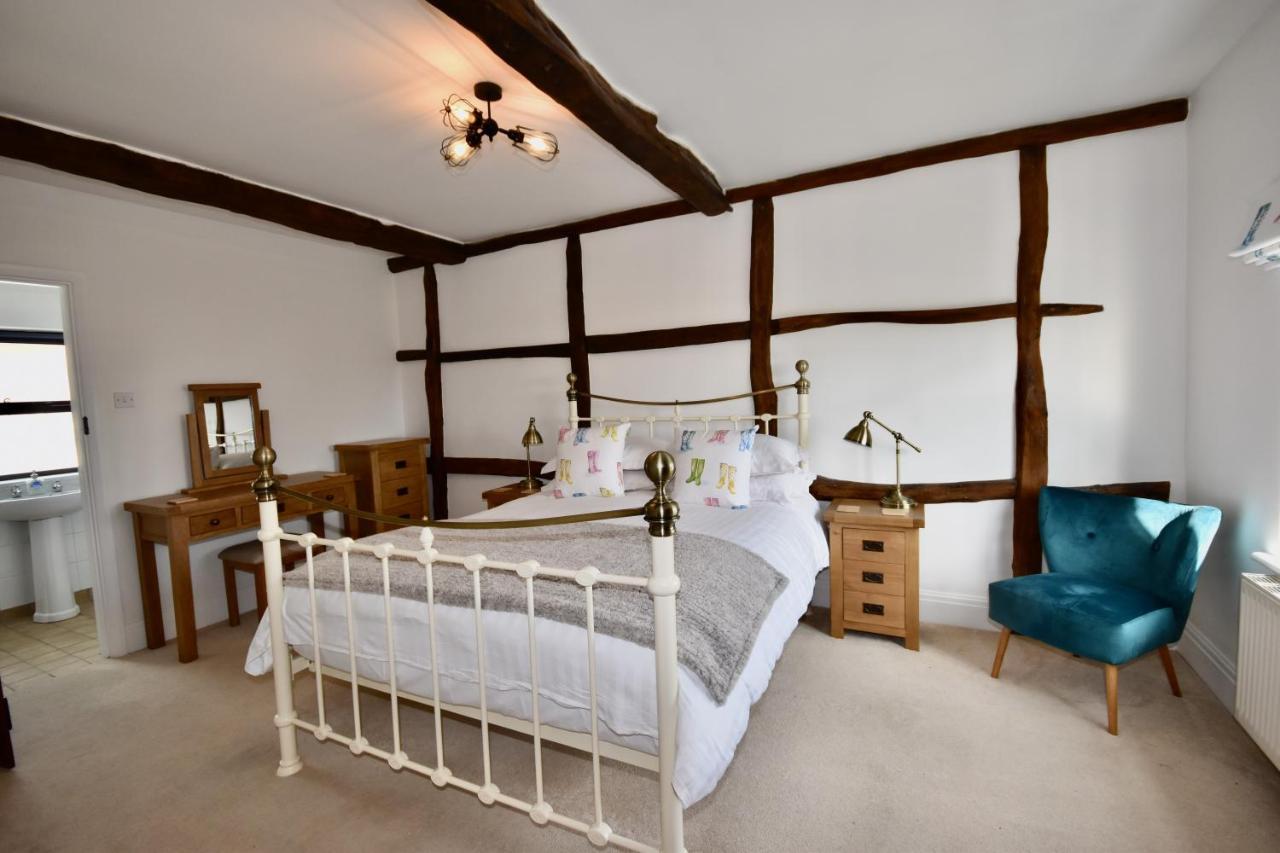 Little Upton Farm Cottages Ryde  Luaran gambar