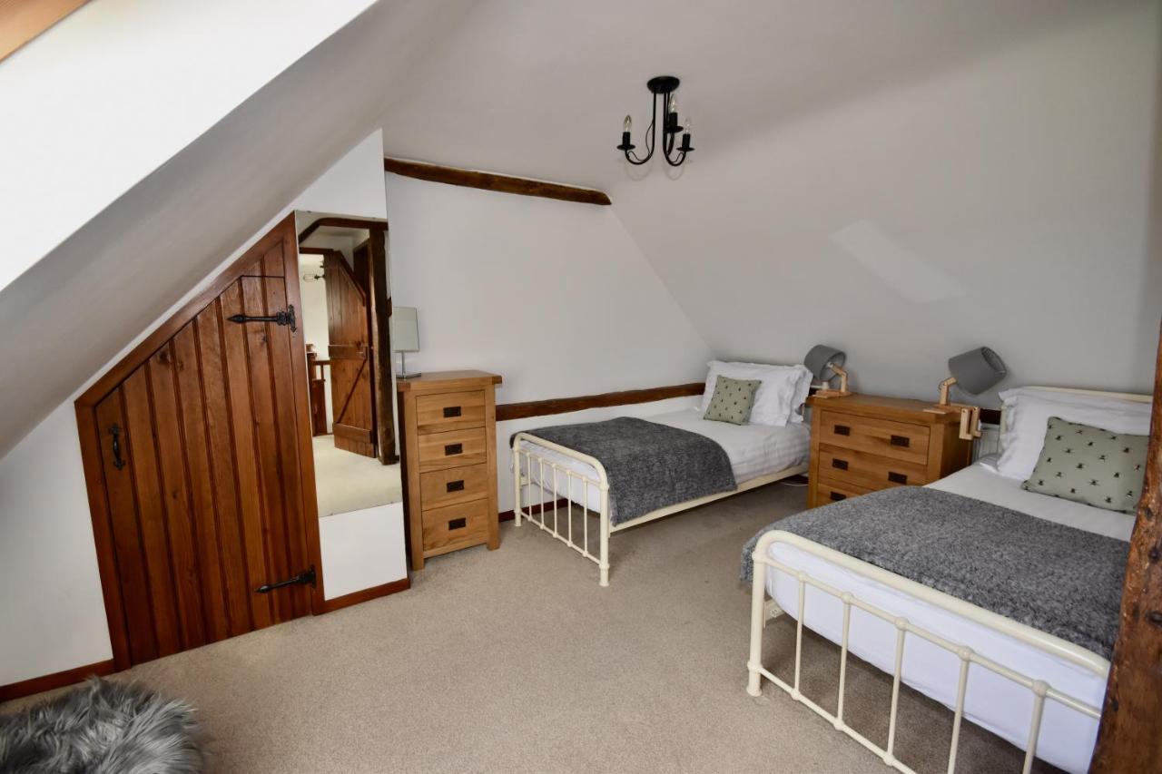 Little Upton Farm Cottages Ryde  Luaran gambar