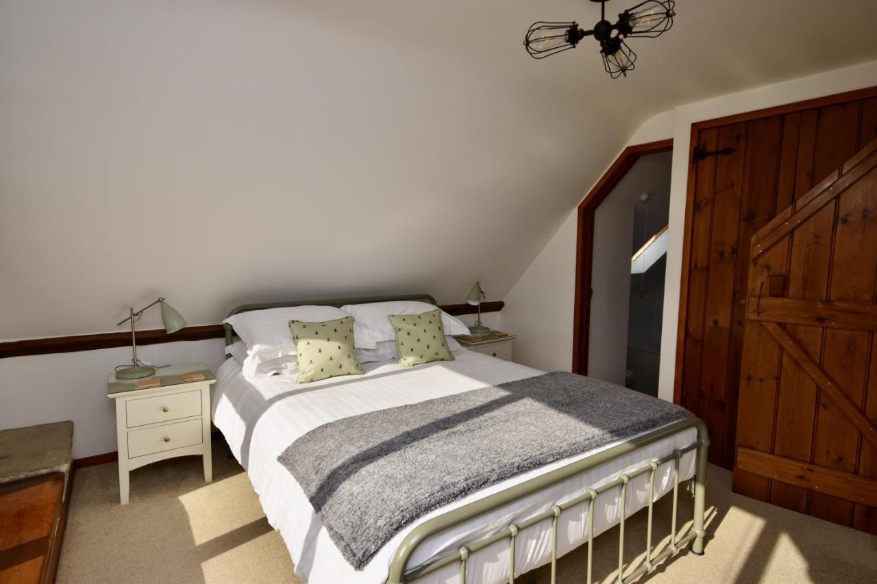 Little Upton Farm Cottages Ryde  Luaran gambar