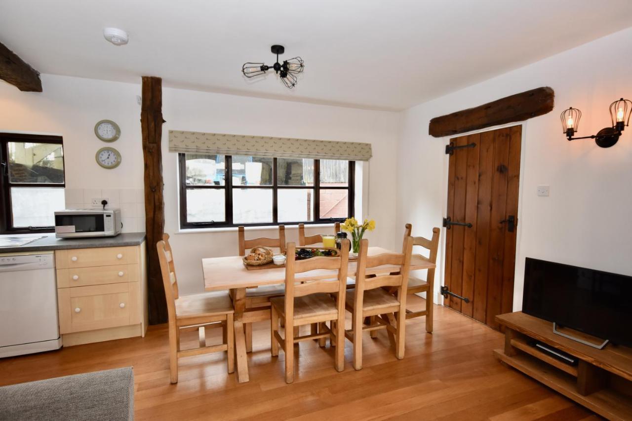 Little Upton Farm Cottages Ryde  Luaran gambar
